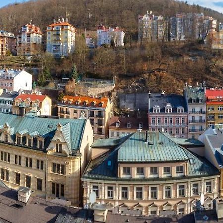 דירות Karlovy Vary Zamecky Vrch מראה חיצוני תמונה