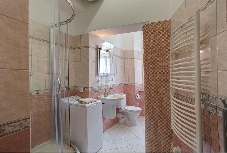 דירות Karlovy Vary Zamecky Vrch מראה חיצוני תמונה